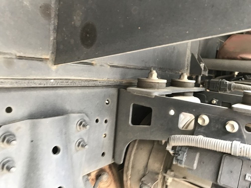 日野　デュトロ