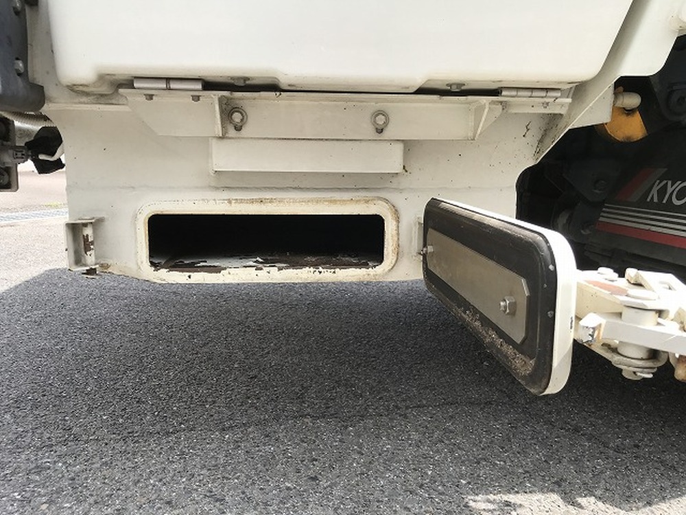 日野　デュトロ