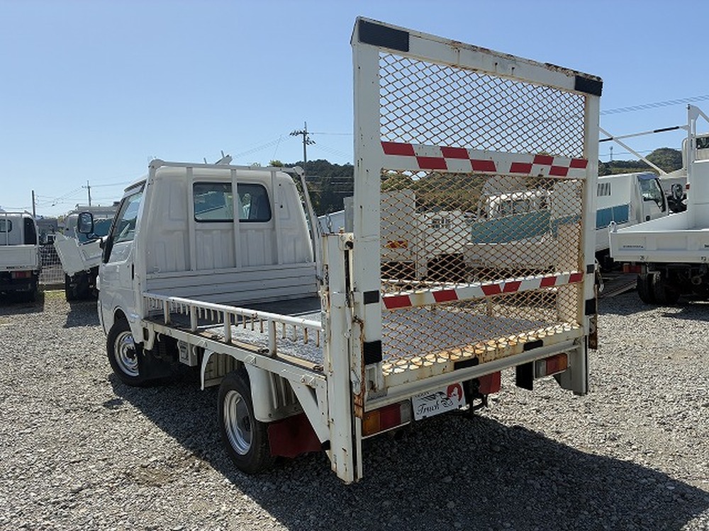 マツダ　ボンゴ