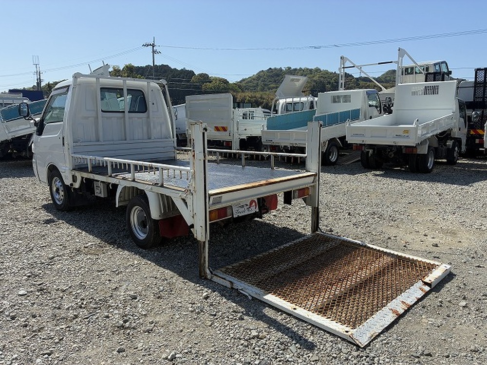 マツダ　ボンゴ