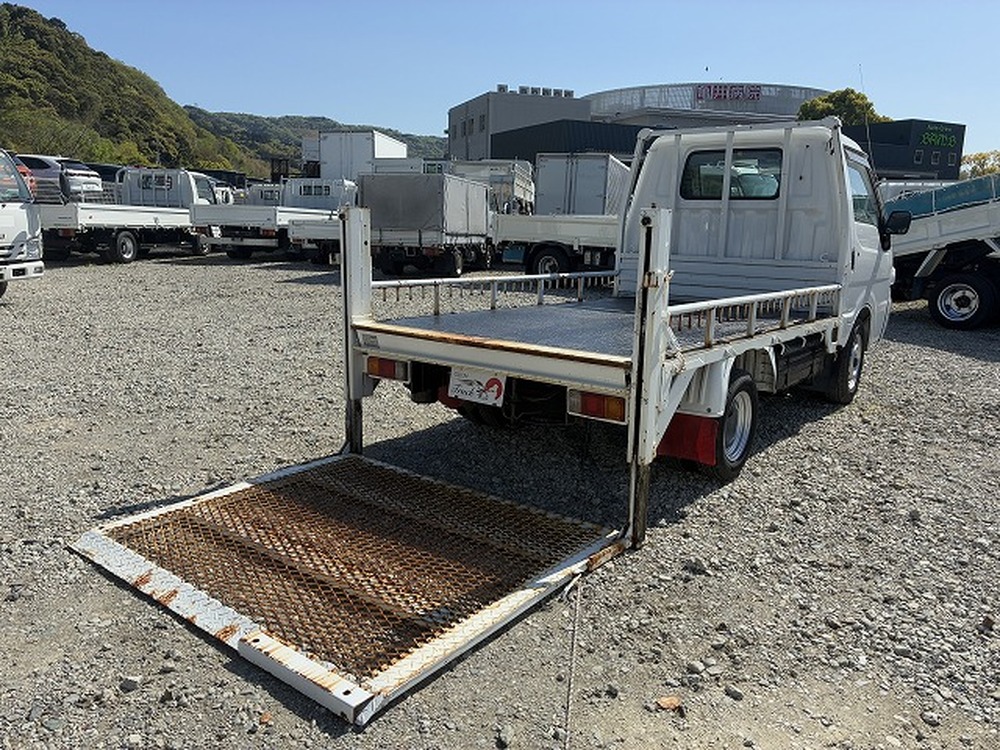 マツダ　ボンゴ