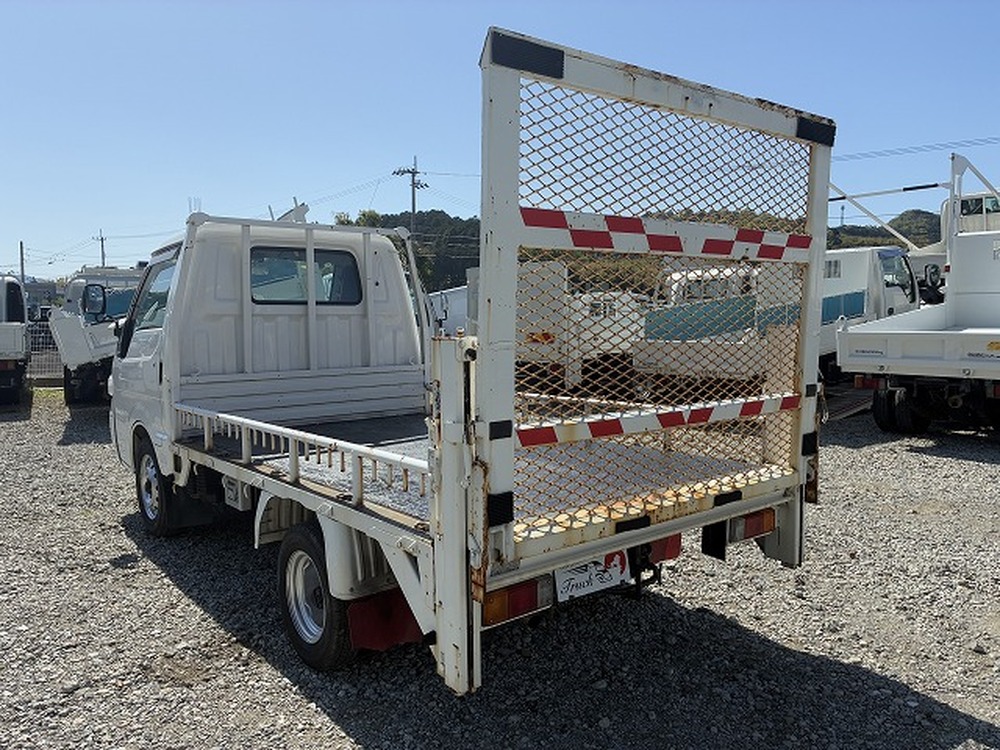 マツダ　ボンゴ