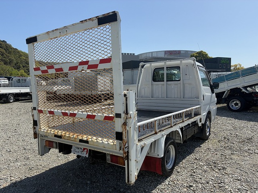 マツダ　ボンゴ