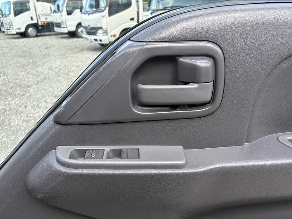 いすゞ　エルフ