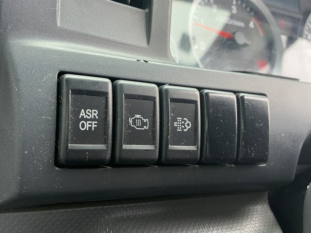 いすゞ　エルフ