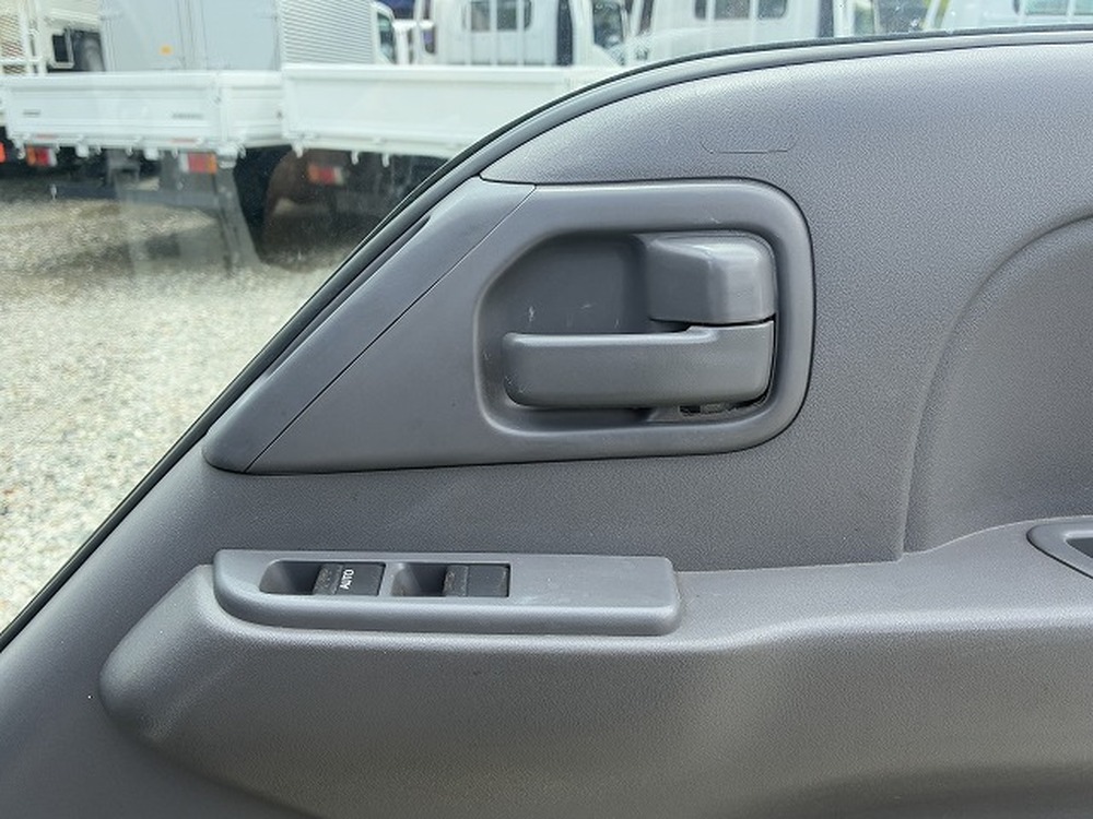 いすゞ　エルフ