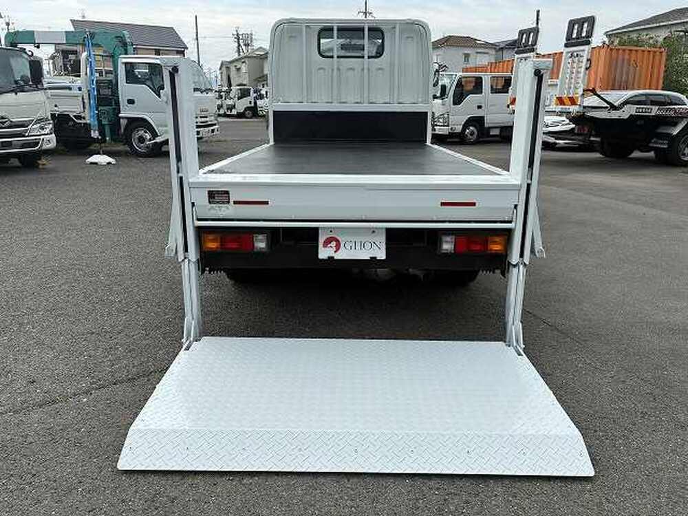 三菱ふそう　キャンター