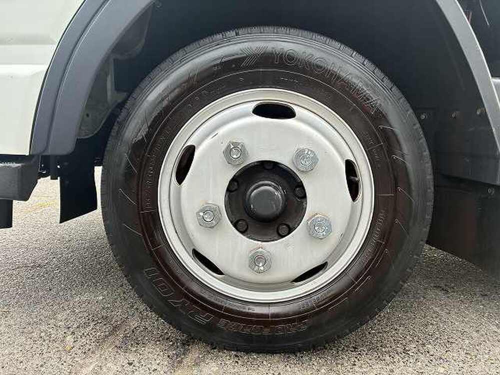 三菱ふそう　キャンター