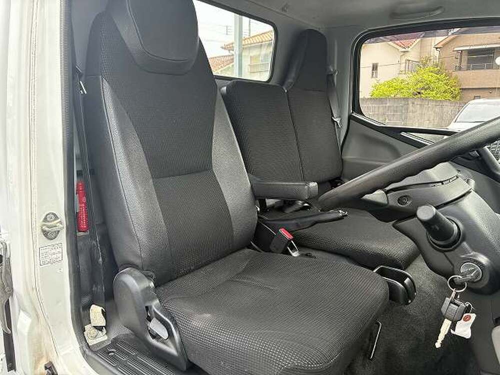 三菱ふそう　キャンター