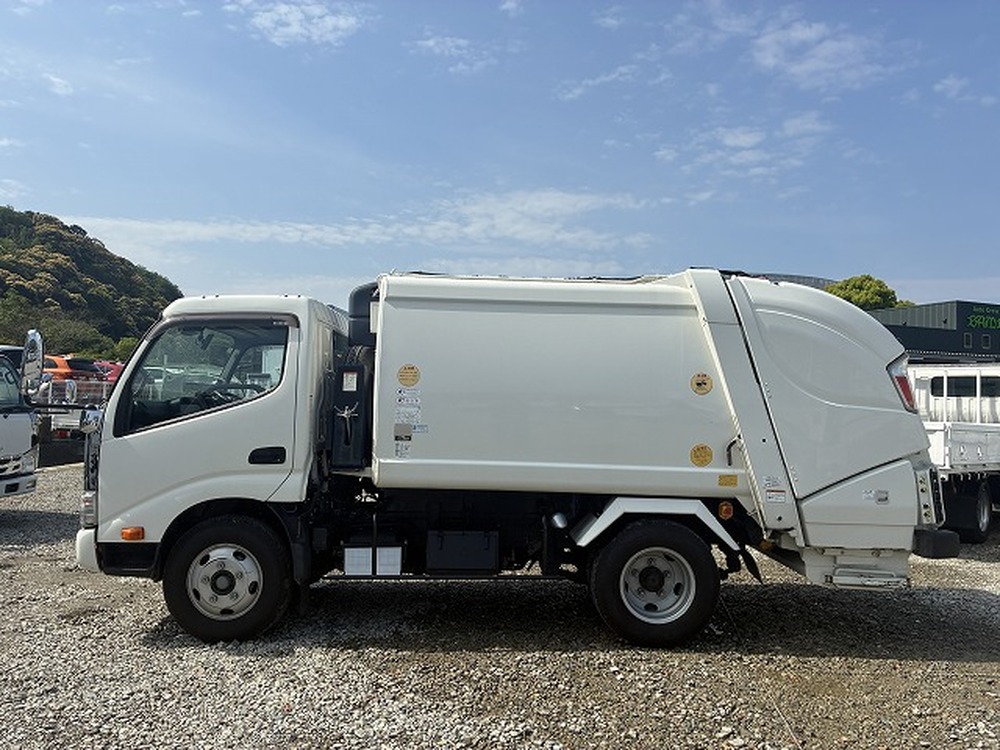 日野　デュトロ