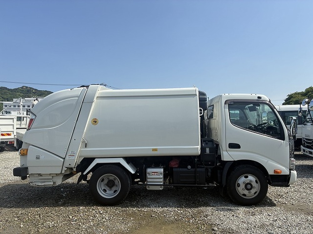 日野　デュトロ