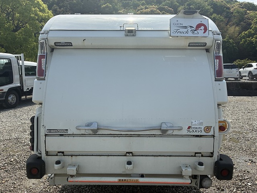 日野　デュトロ