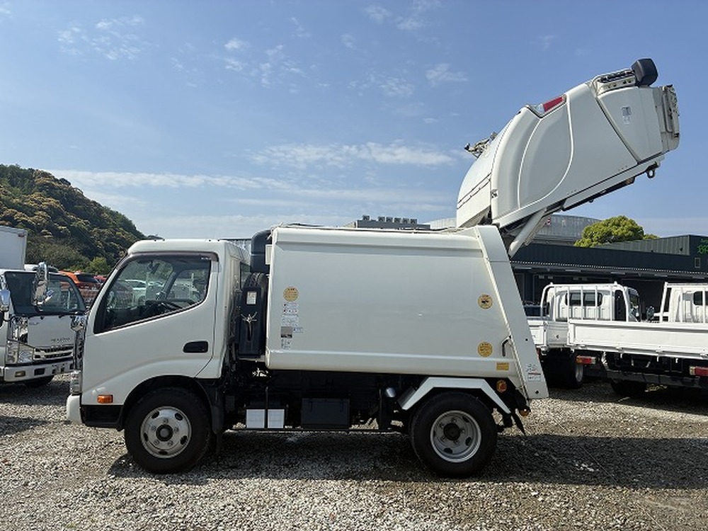 日野　デュトロ