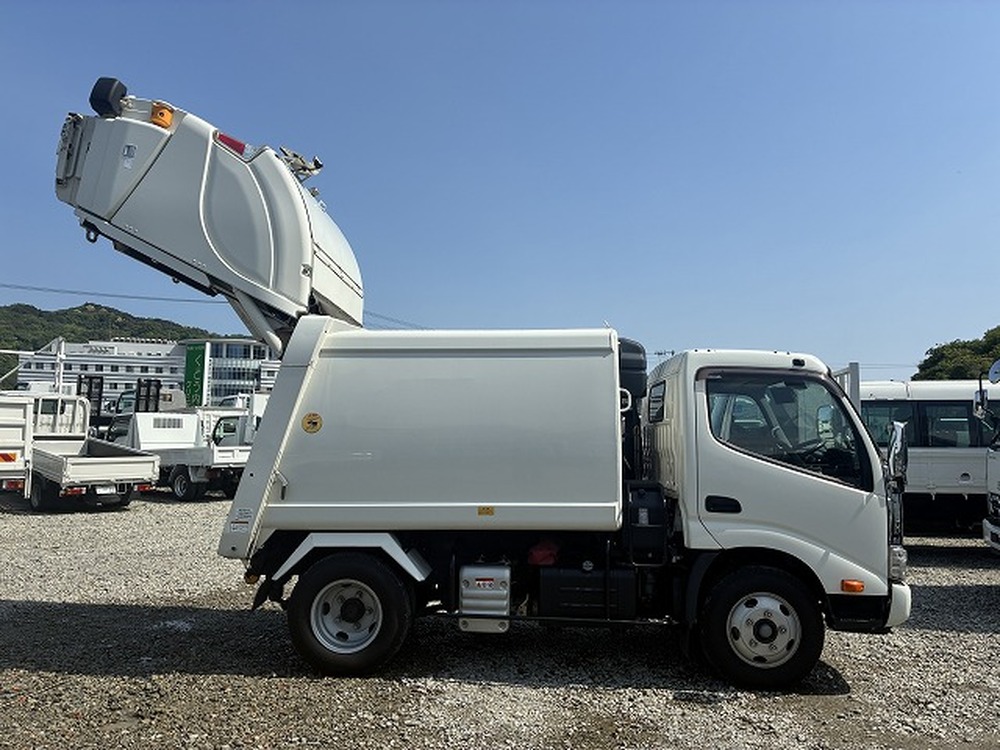 日野　デュトロ