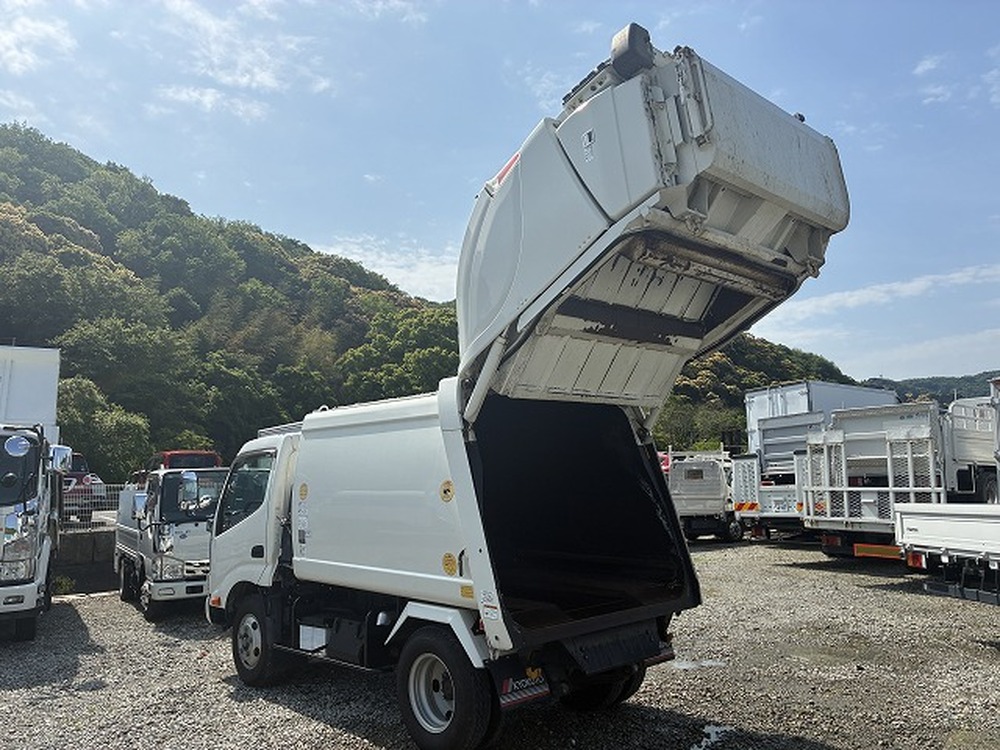 日野　デュトロ
