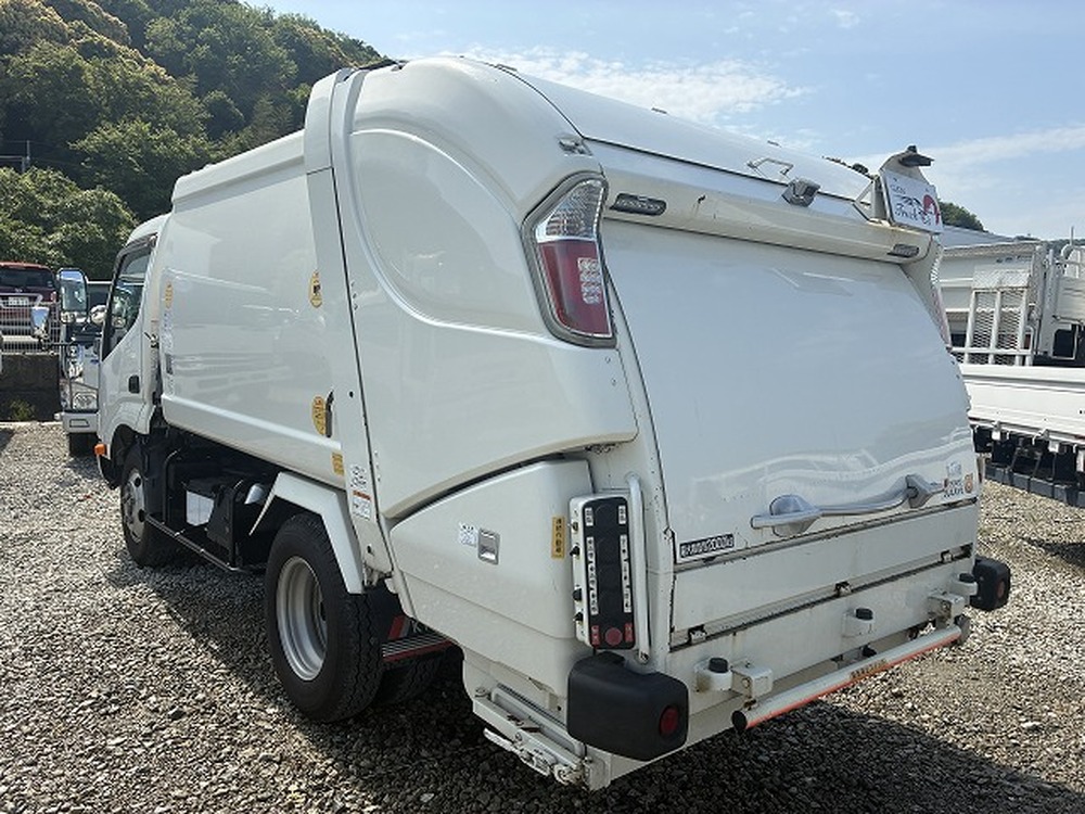 日野　デュトロ