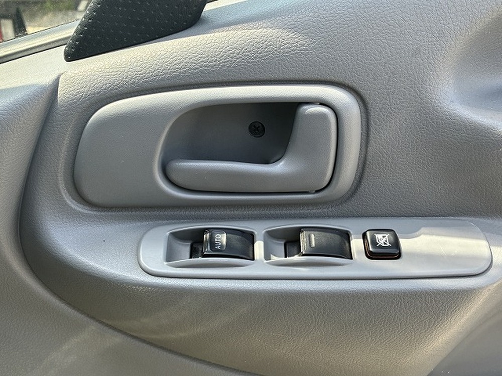 日野　デュトロ