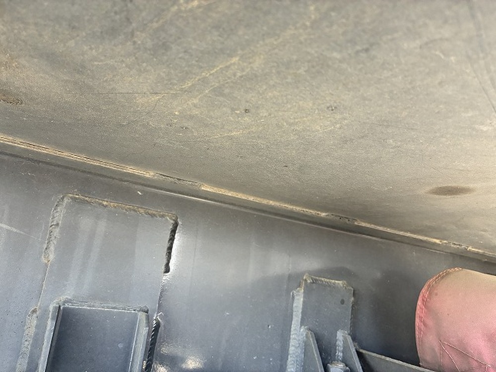 日野　デュトロ