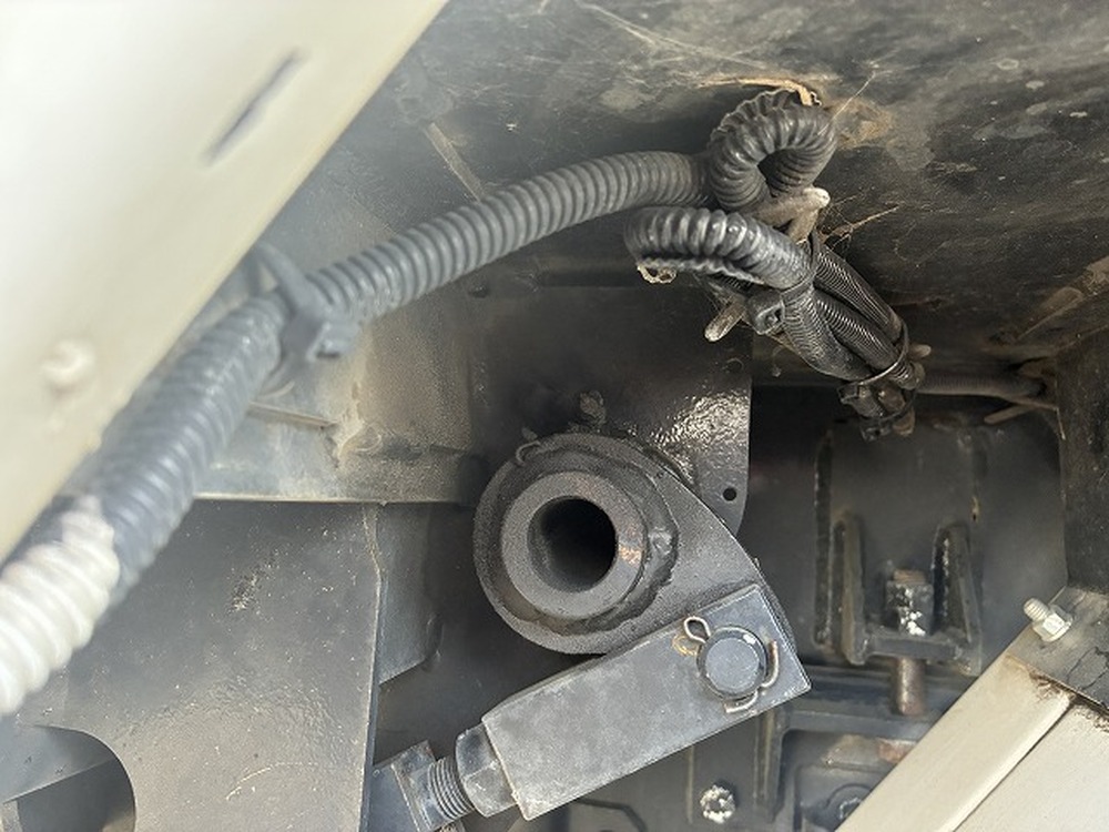 日野　デュトロ