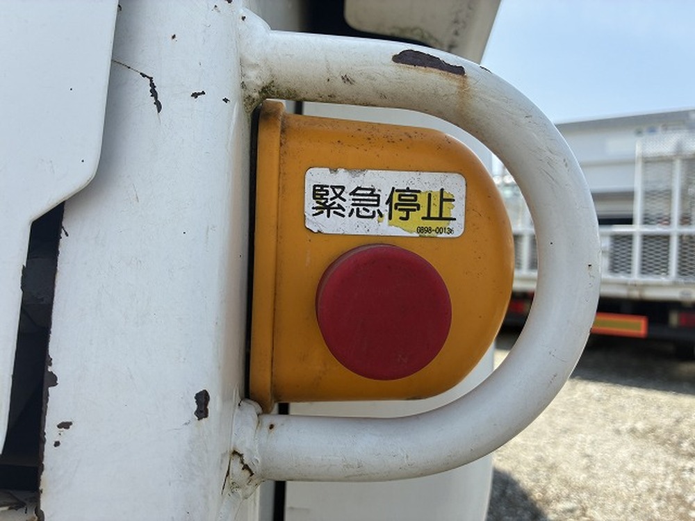 日野　デュトロ