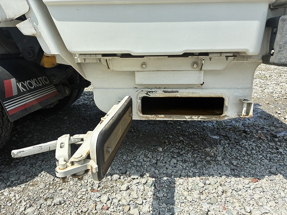 日野　デュトロ