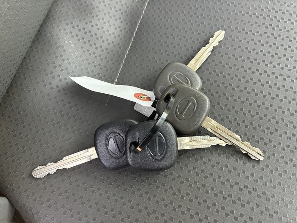 日野　デュトロ