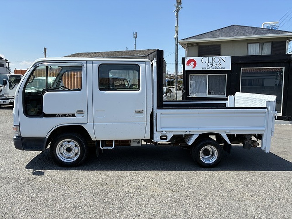 日産　アトラストラック