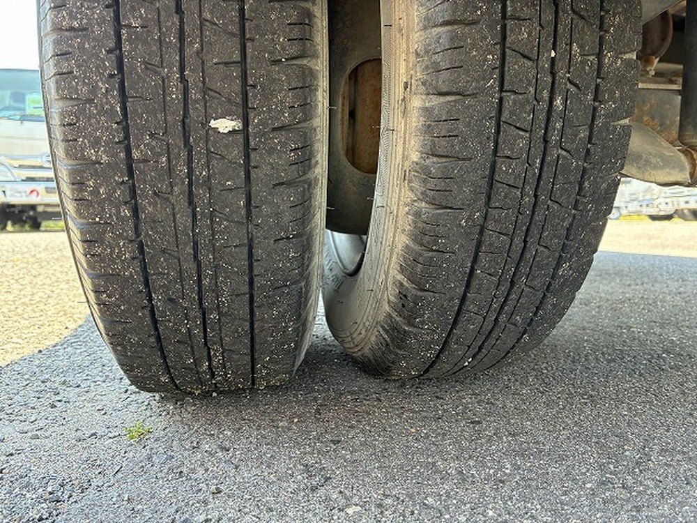 日産　アトラストラック
