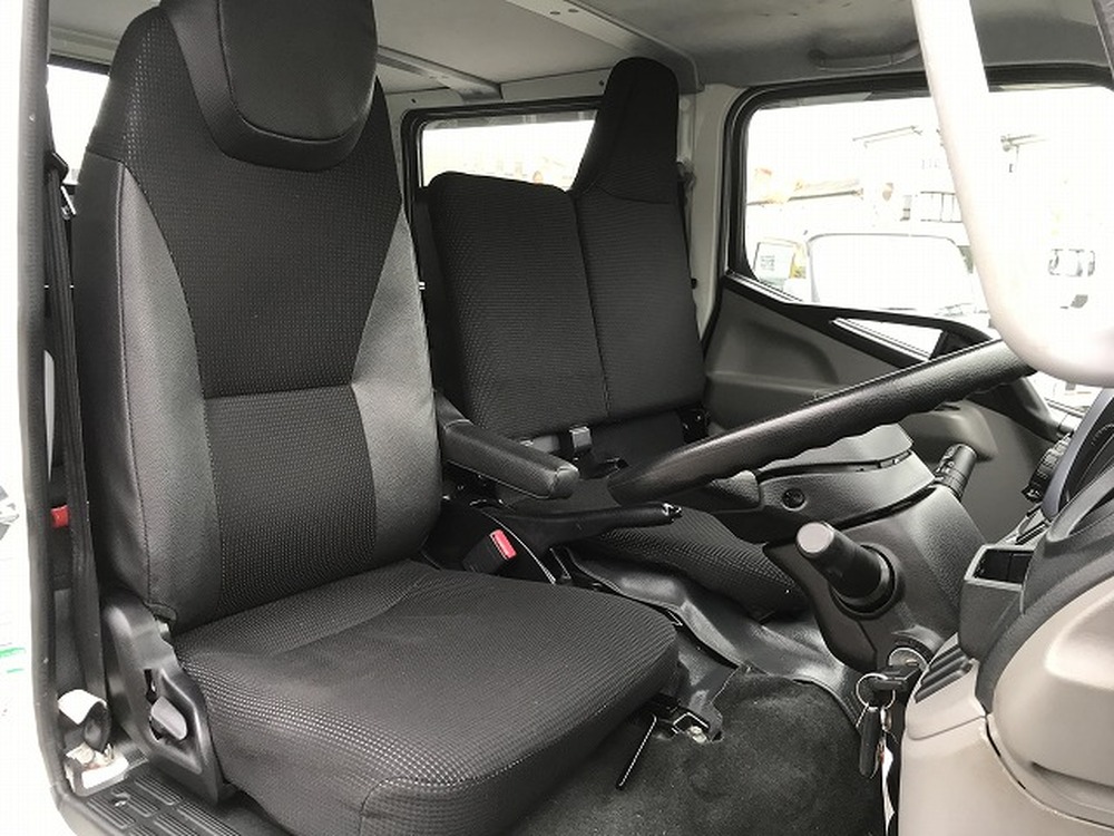 三菱ふそう　キャンター