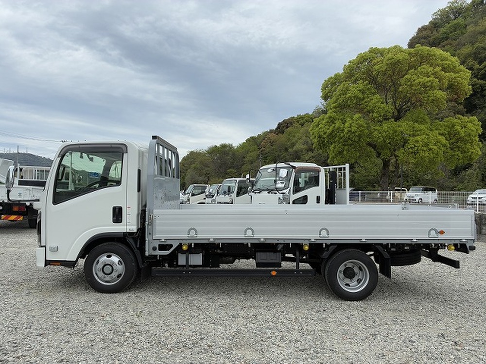 いすゞ　エルフ