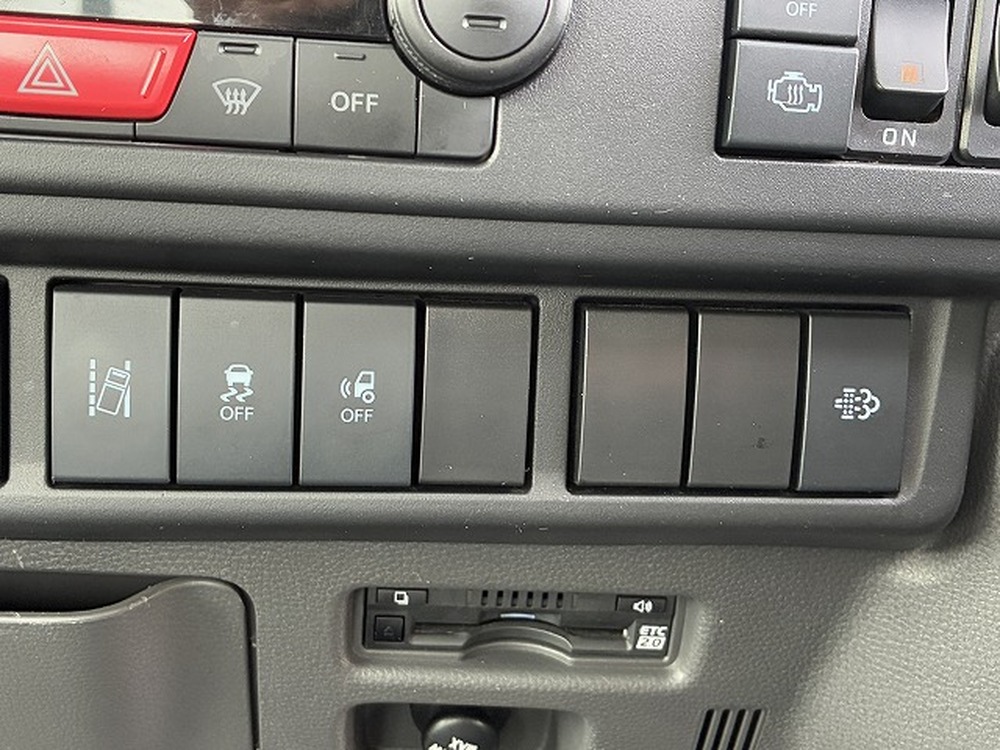 いすゞ　エルフ