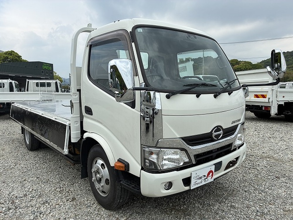 日野　デュトロ