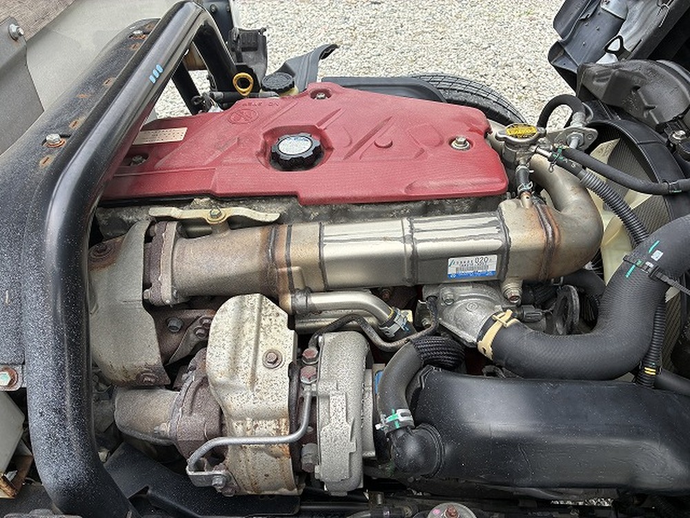 日野　デュトロ