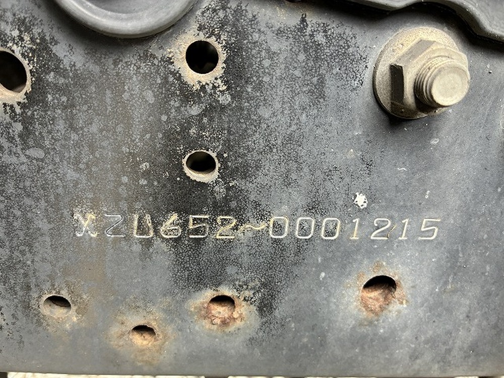 日野　デュトロ