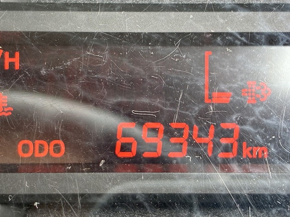 日野　デュトロ