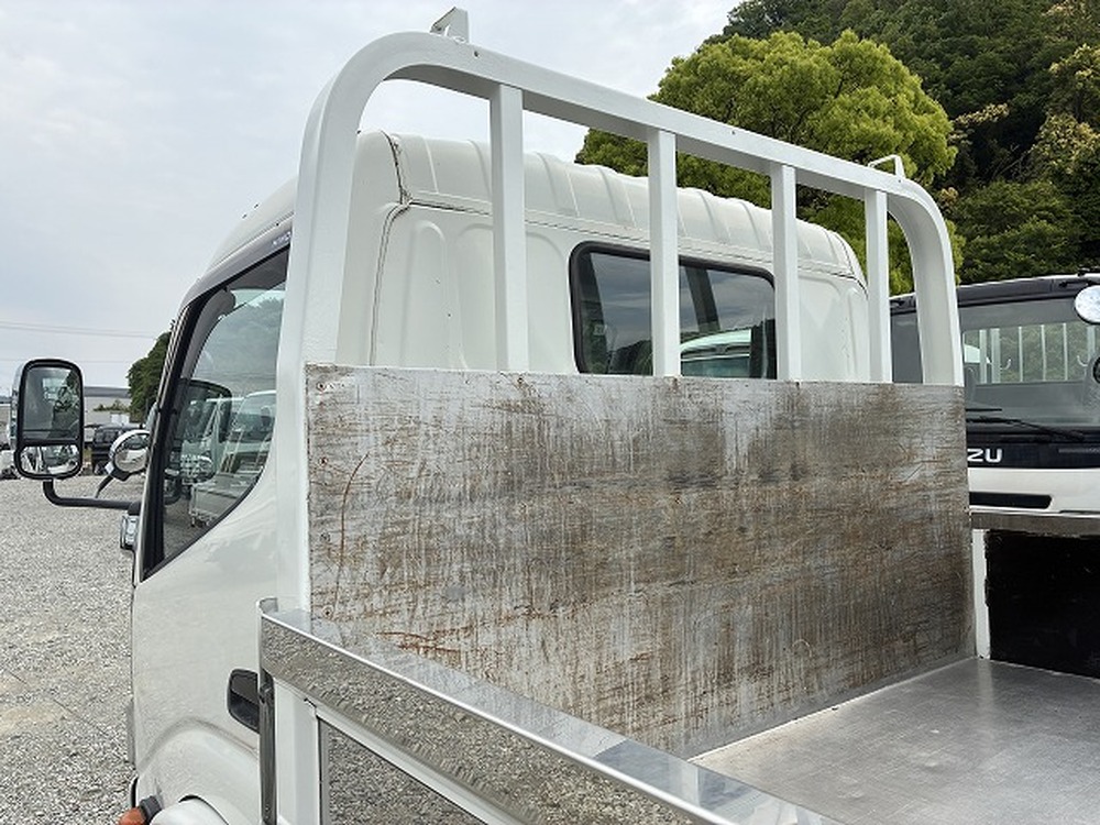 日野　デュトロ