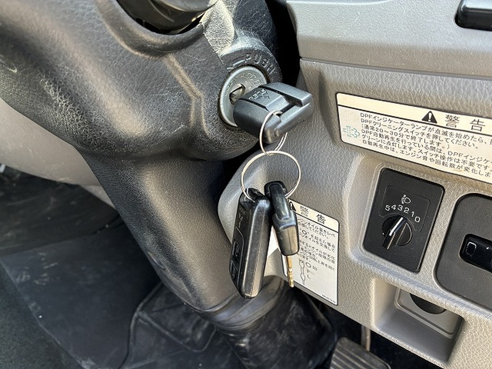 三菱ふそう　キャンター