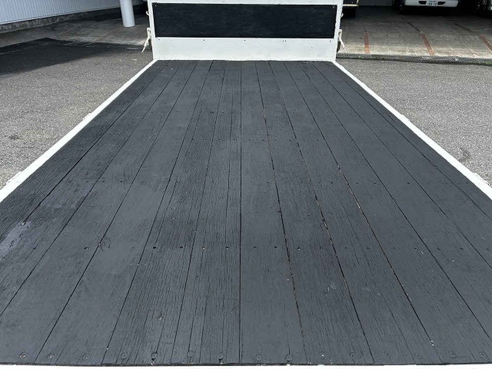 日野　デュトロ