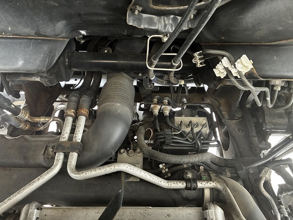 日野　デュトロ