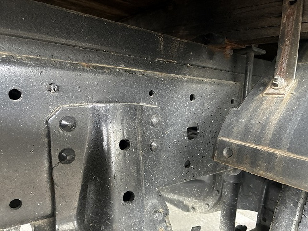 日野　デュトロ