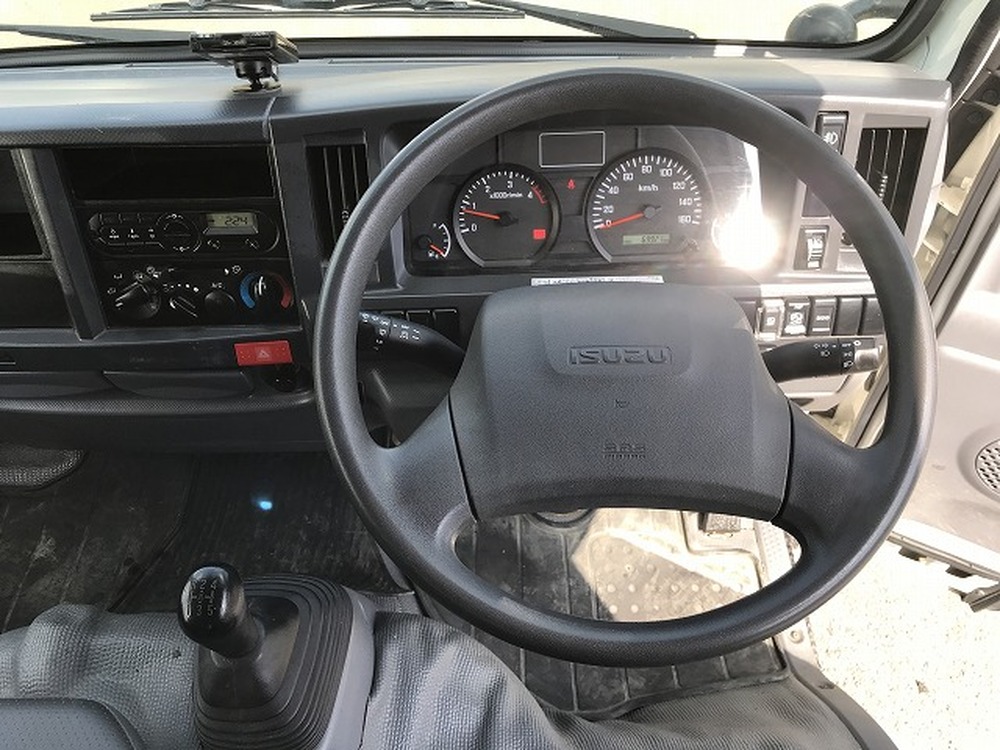 いすゞ　エルフ