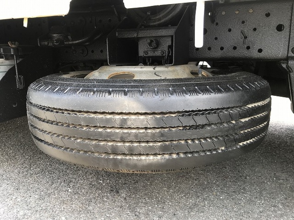 いすゞ　エルフ