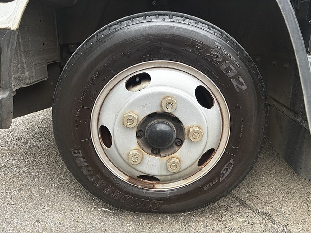 三菱ふそう　キャンター