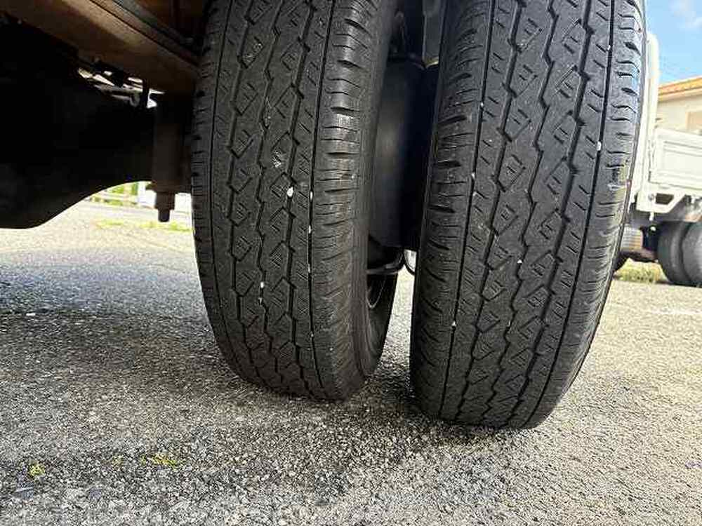 いすゞ　エルフ