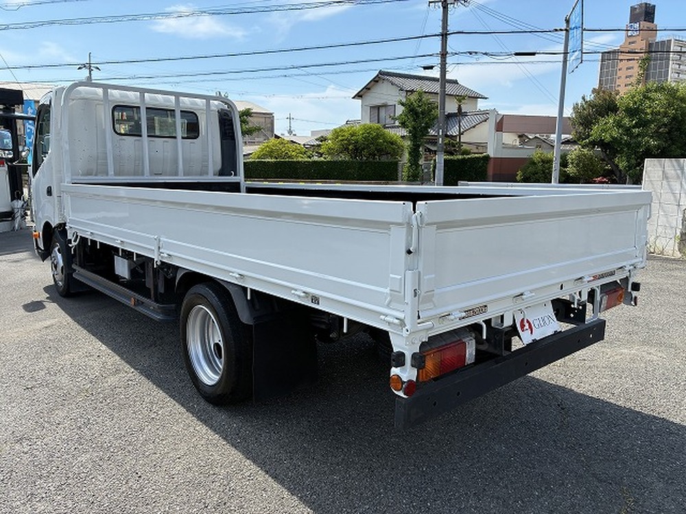 日野　デュトロ