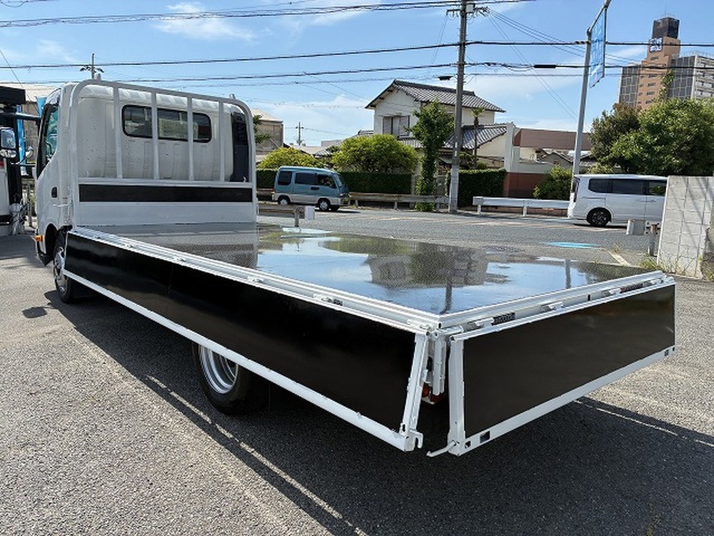 日野　デュトロ