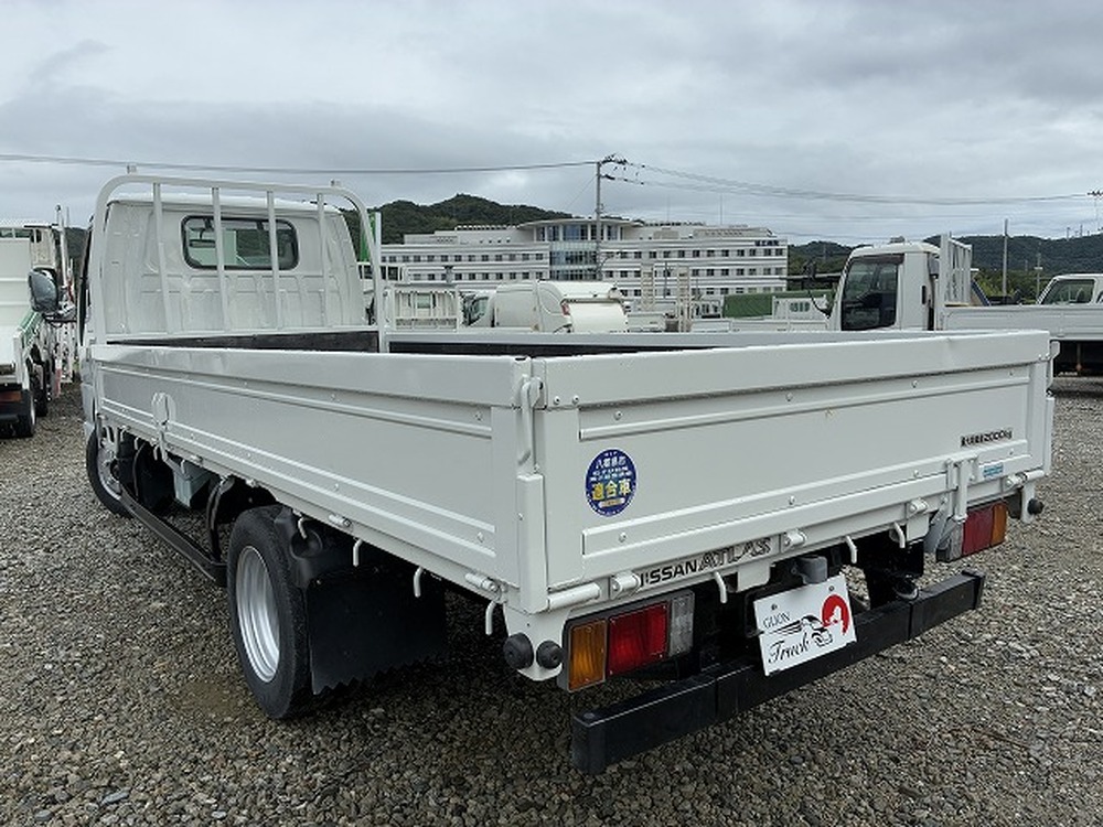 日産　アトラストラック