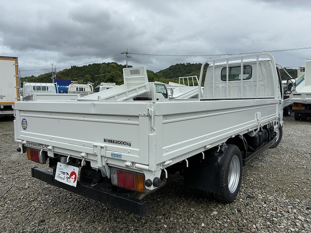 日産　アトラストラック