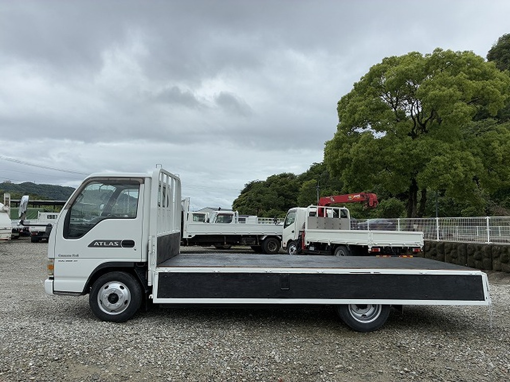 日産　アトラストラック