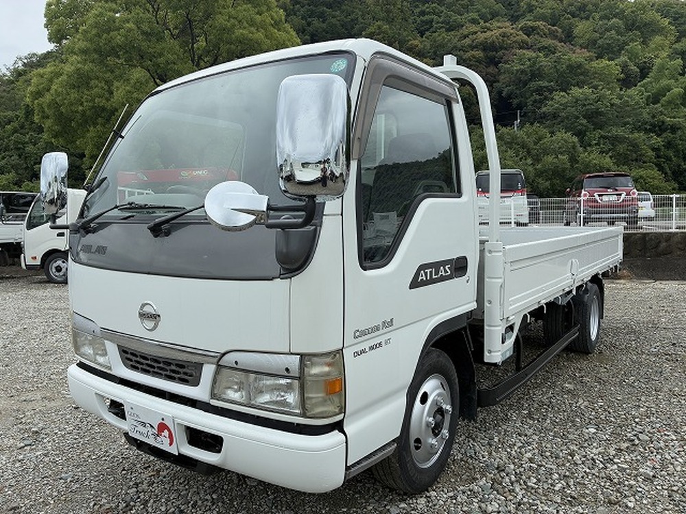 日産　アトラストラック